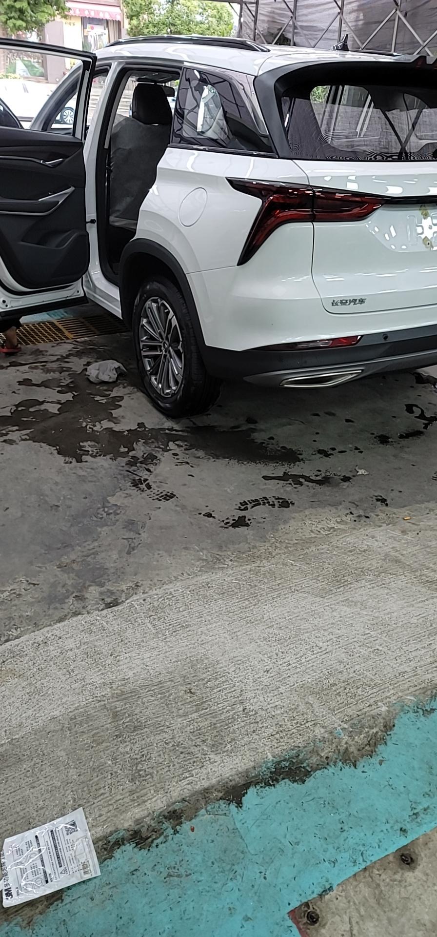 长安CS75 PLUS 请问1.5T自豪车机自带行车记录仪吗？