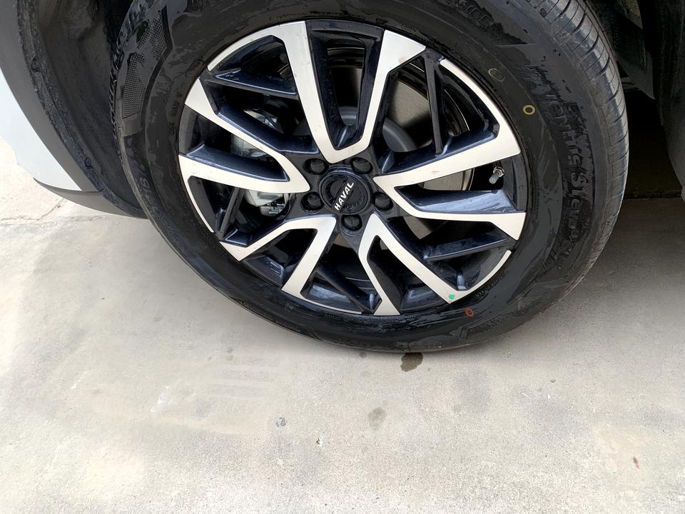 哈弗H6 本人小白，这个轮胎看着有点软，正常吗，还是要打点气