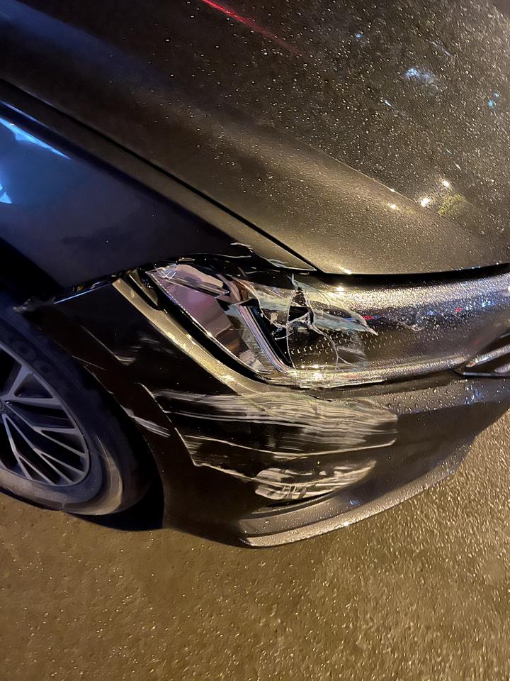 21款速腾 灯罩撞破了，保险杠裂了修需要多少钱