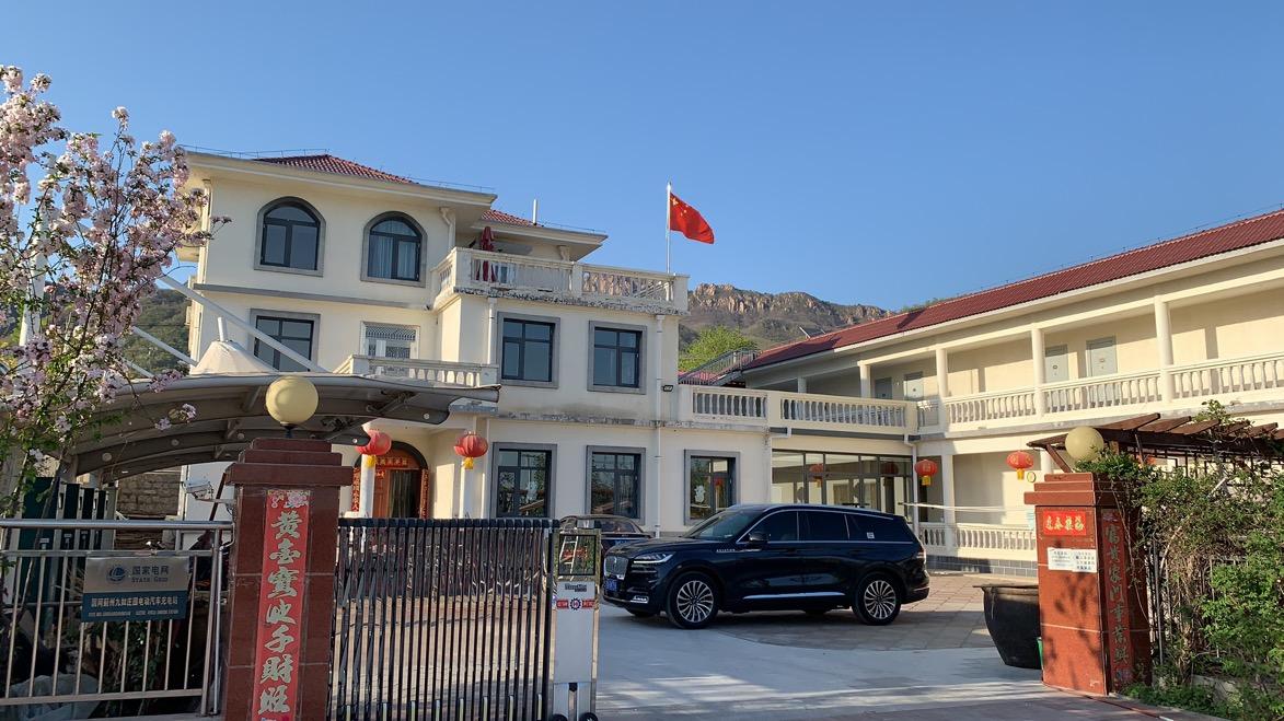 飞行家尊雅目前行驶6800公里，咨询销售可以在10000公里内做保养就可以了。感兴趣车友晒晒首保里程？！