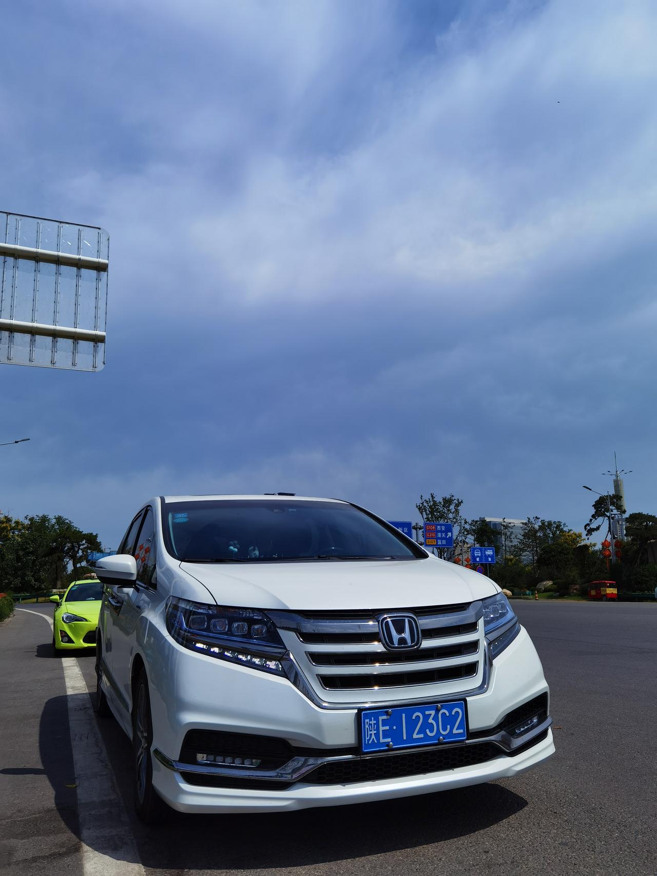 你们的2020款混动艾力绅油耗都多少呀？我的夏天6.8 冬天7.6 售后都说我的油耗高