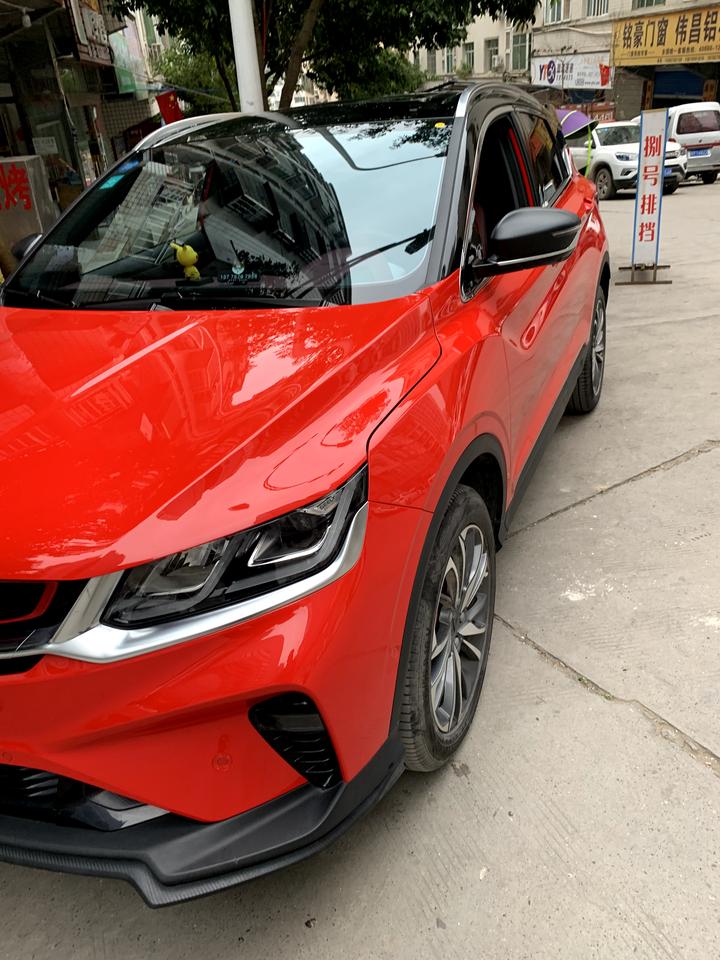 吉利缤越 去年5月份的车，到现在1万七公里， 还能值几个钱，顶配118800那款。