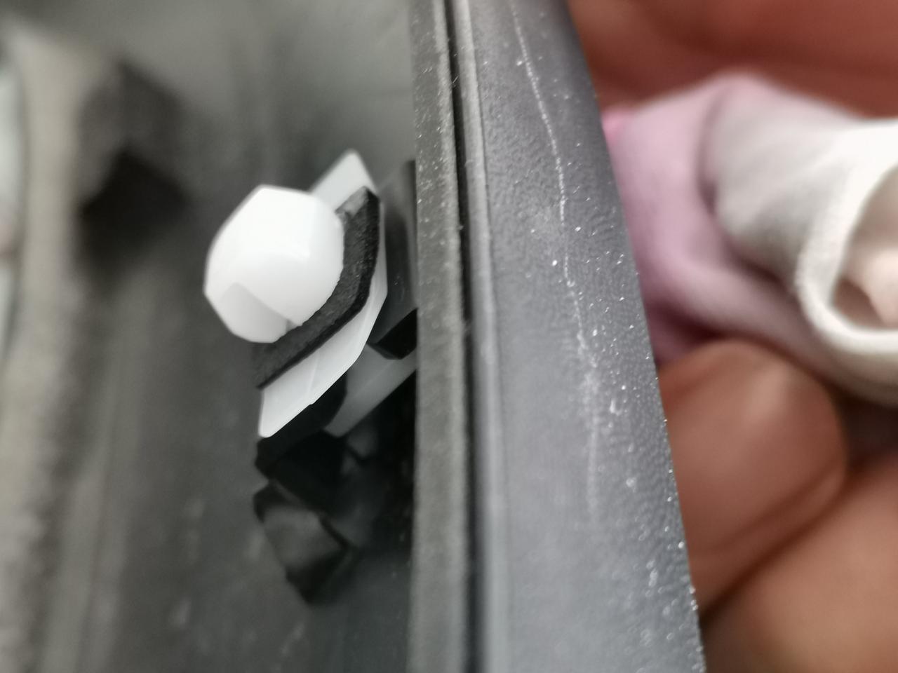 缤智新车第一年。进出立体停车位时剐蹭到了。右后门凹了点，右后轮眉的卡破扣掉了，轮眉被我又按进去了。请教大家，有没有必要修