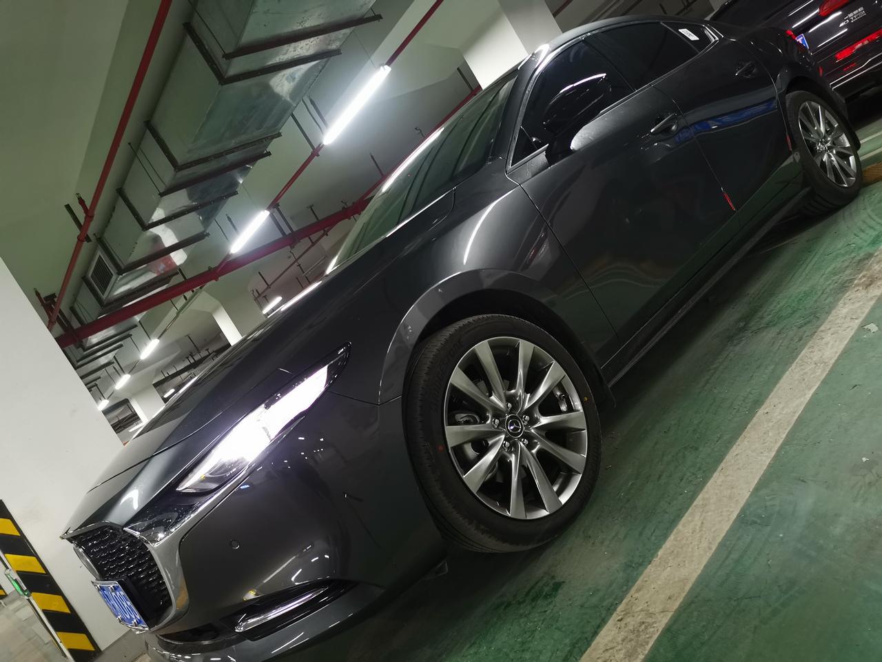 马自达3 昂克赛拉 15落地致炫  没见面去谈过电话约的  要我给意向金能给吗？给了会不会不退啊