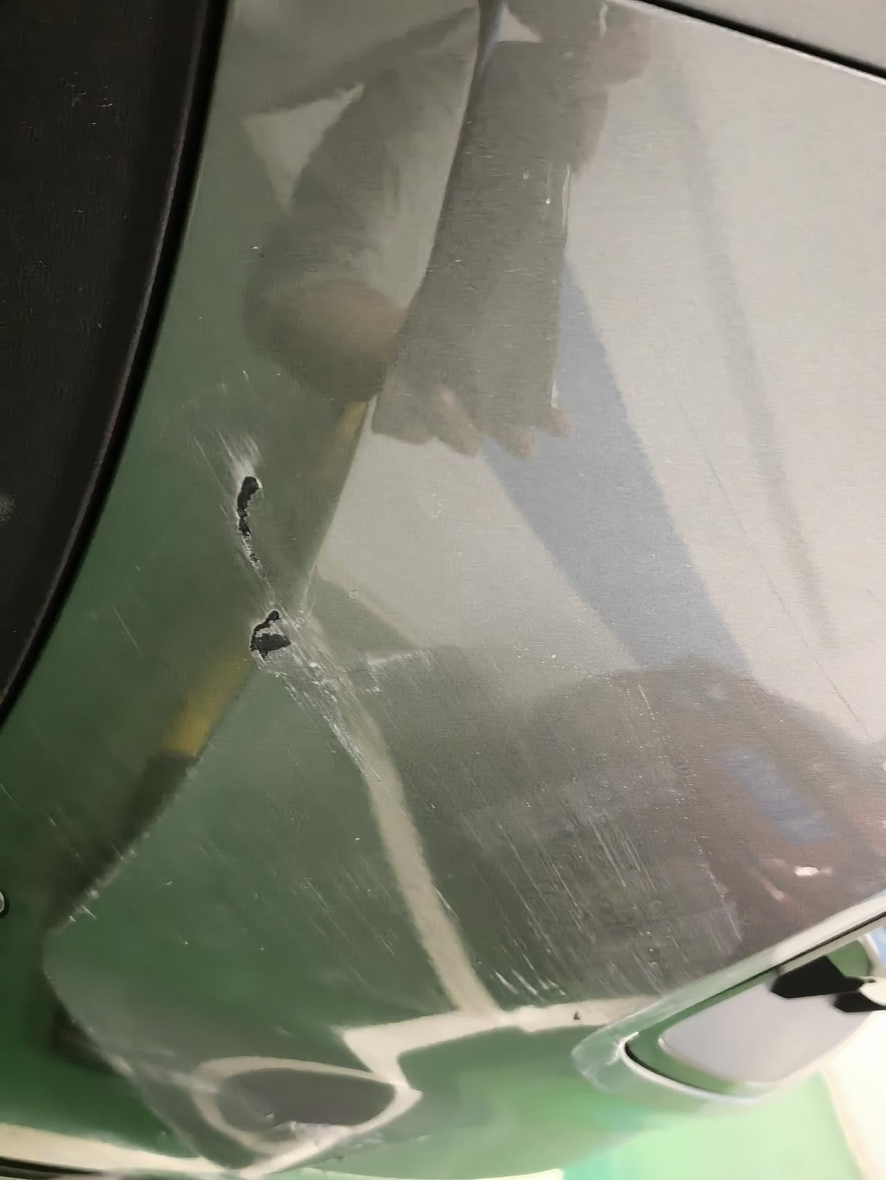 领克05 倒车没注意剐蹭到了，有大哥这个要去哪补漆，大概要花好多钱么