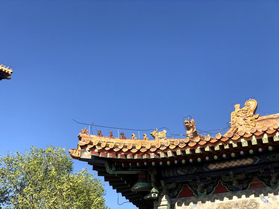 凯迪拉克CT4 凯迪拉克ct4风尚版。加利息22能落地吗？   12月份的时候