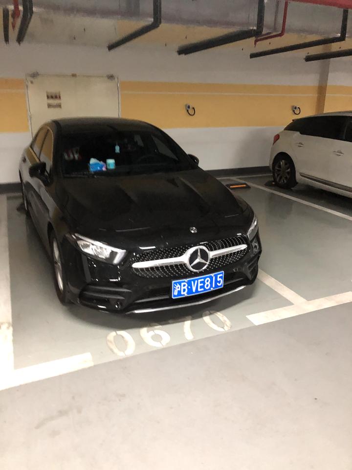 奔驰A级 我想问问A200 前方探头限速的语音播报怎么关，太烦了，还有启动声音是不是都像拖拉机的声音