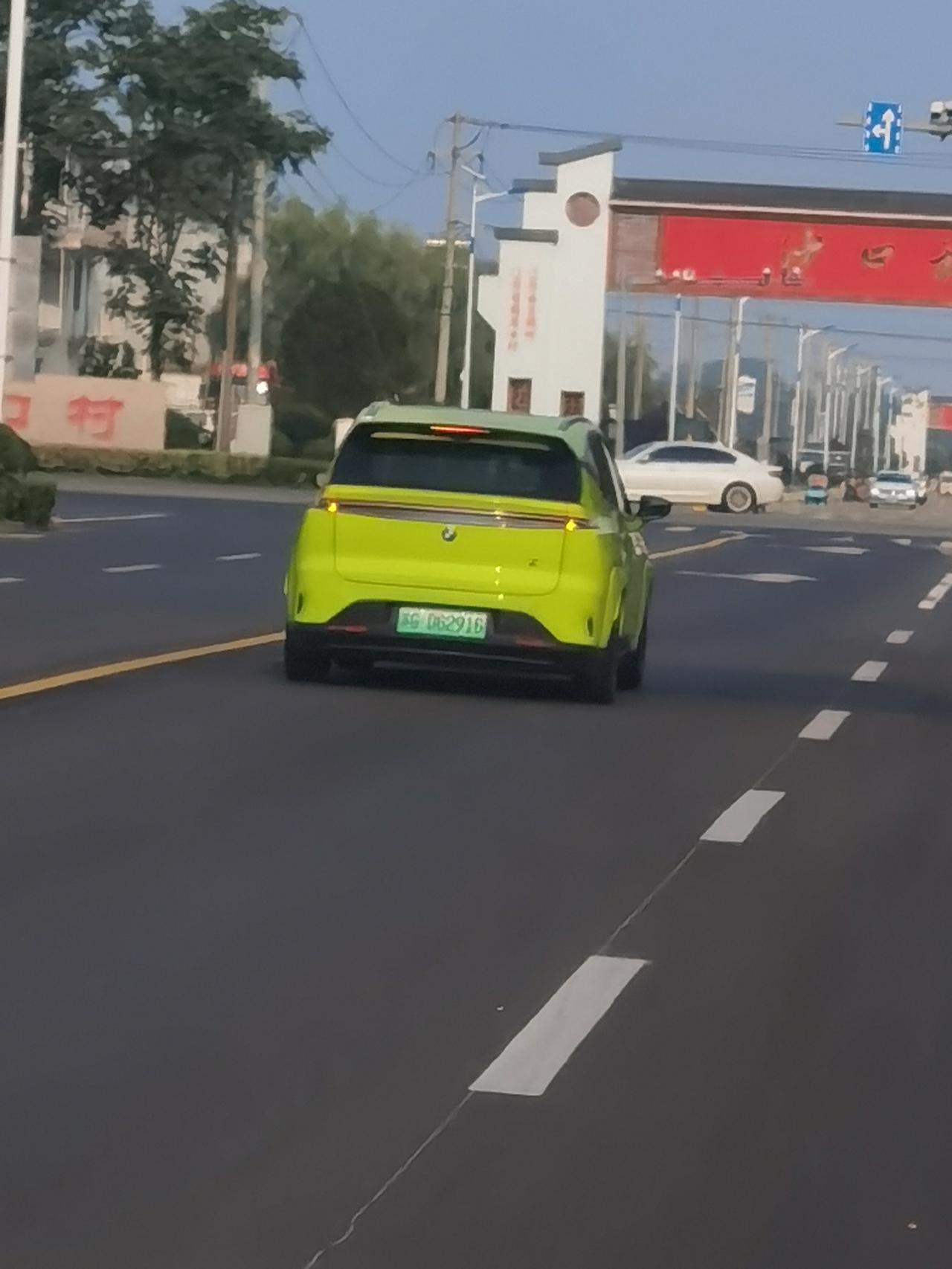 宝马X3 大神们，谁知道这是宝马什么车？