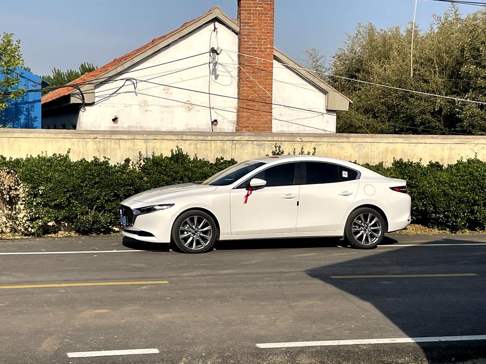 马自达3 昂克赛拉 新车，CTS功能，车道保持功能总是不工作，车速已经在55以下了，有谁知道怎么设定吗