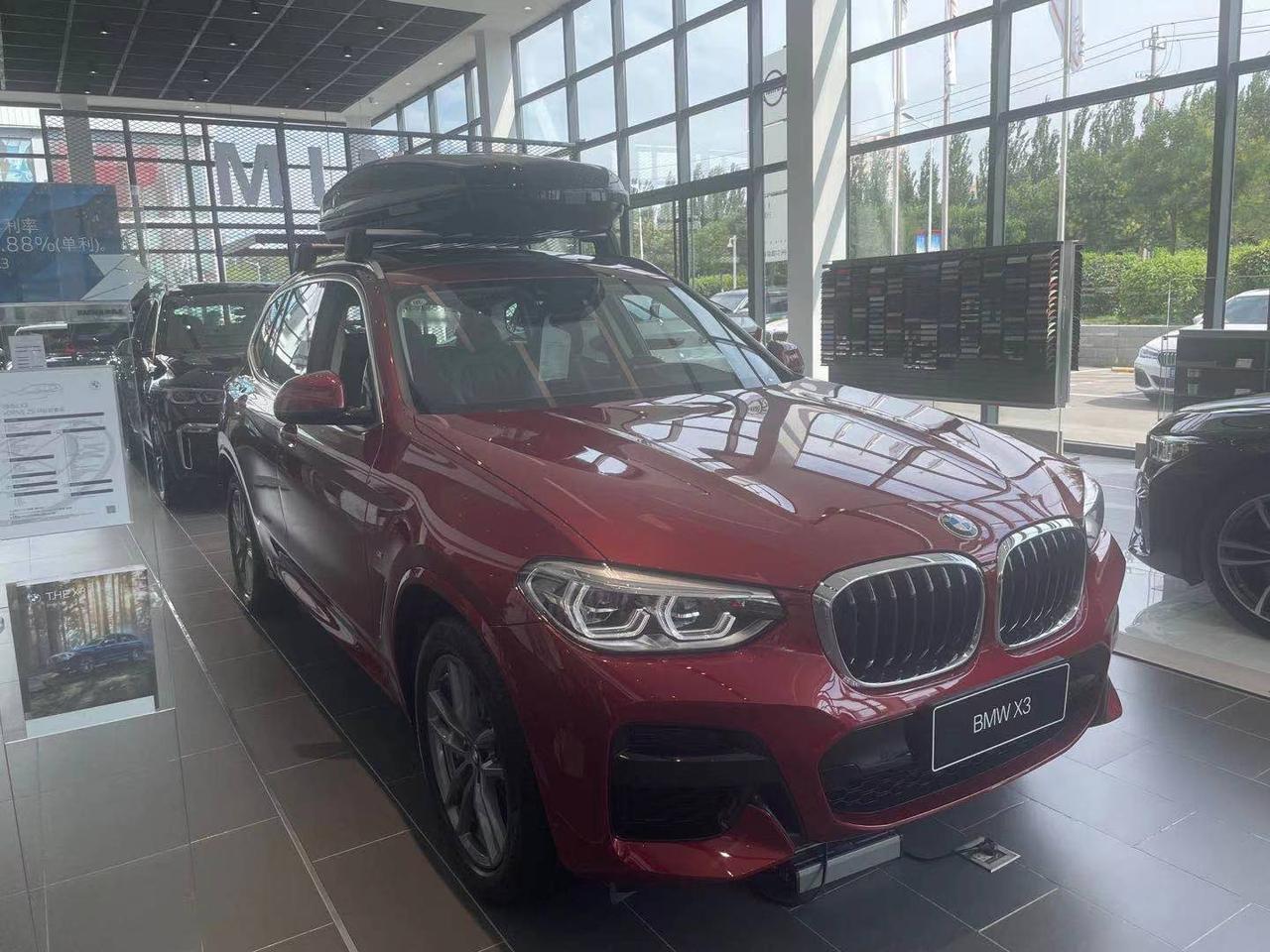 宝马X3 今天预订的X3 25i  落地39.2，送精品装饰。贵吗？