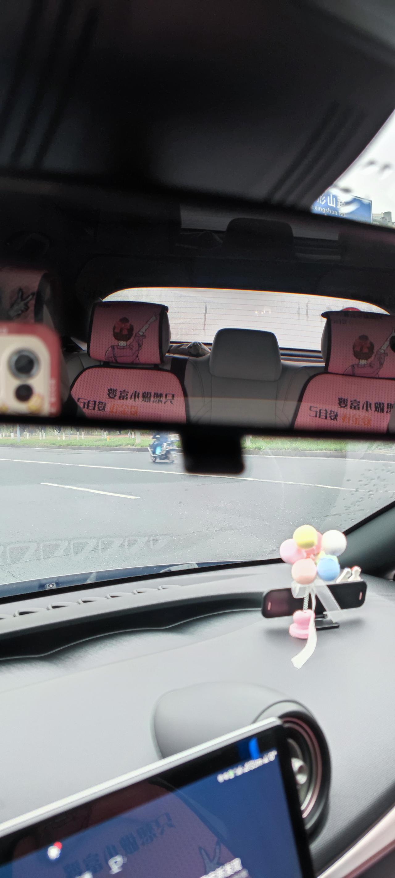 海豚后窗起雾怎么办啊，有加热除雾吗