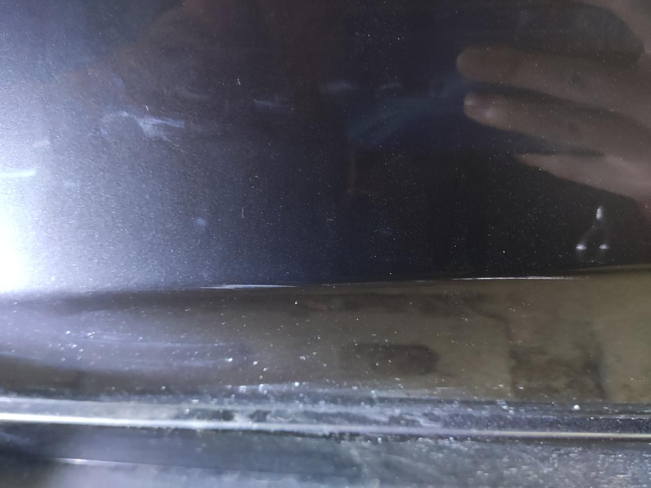马自达3 昂克赛拉 刮到了左后门，这样有没有必要补漆啊，会不会生锈，贴个贴纸行不行