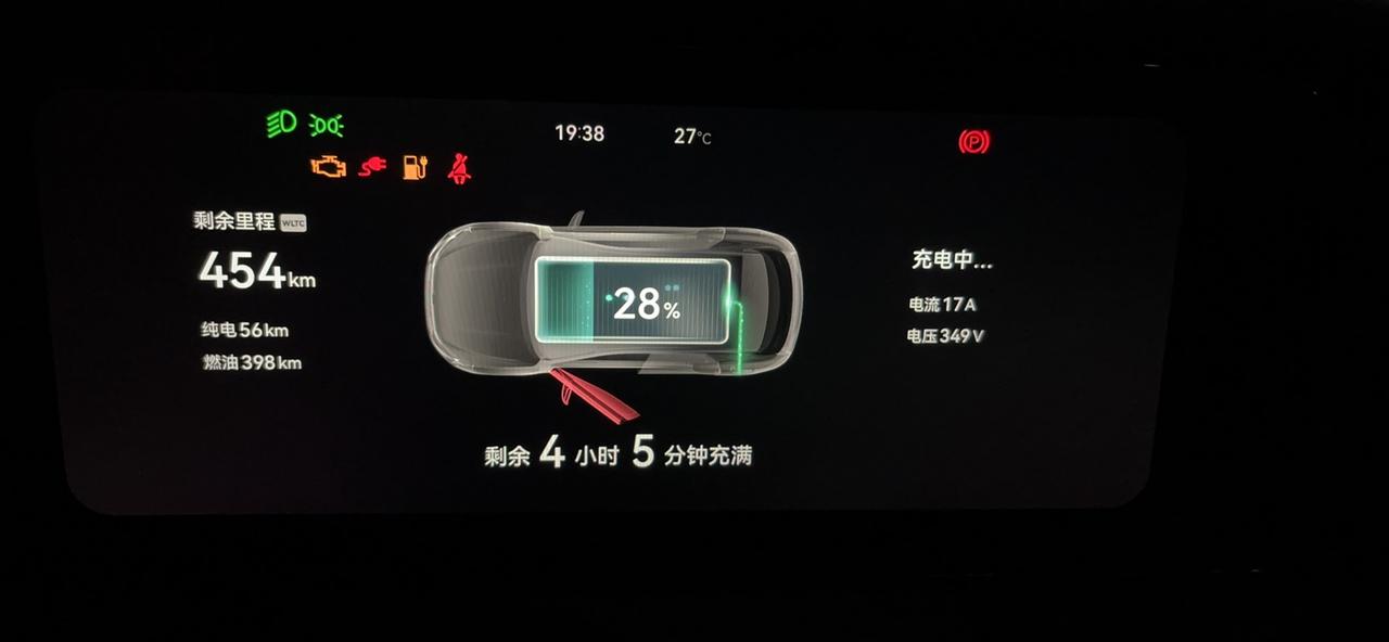 AITO问界M5 各位车友大家好！有个问题想问大家，我用220V32A7KW充电桩充电，为什么车里显示350V16A呢？