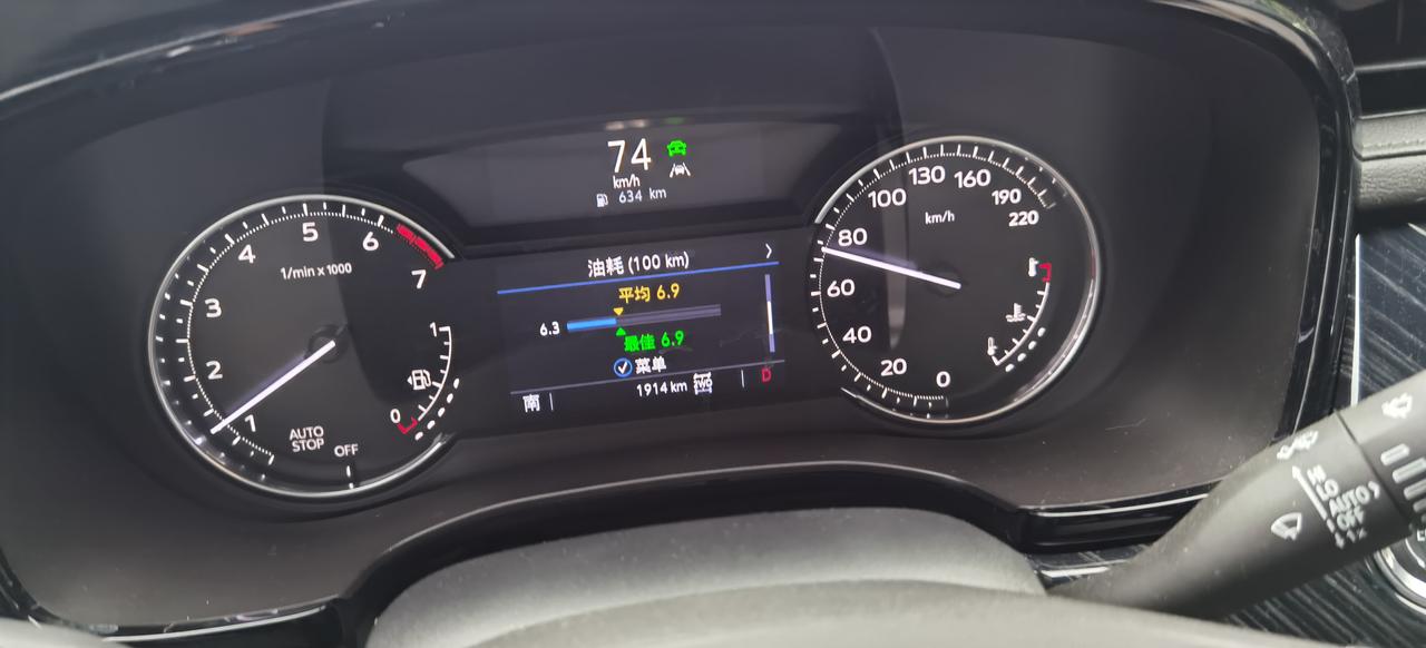 凯迪拉克XT6 刹车降档有顿挫  踩油门提速前段噪音好大 速度上来的好慢 这是两驱模式(四驱模式还没试)  中段提速很可