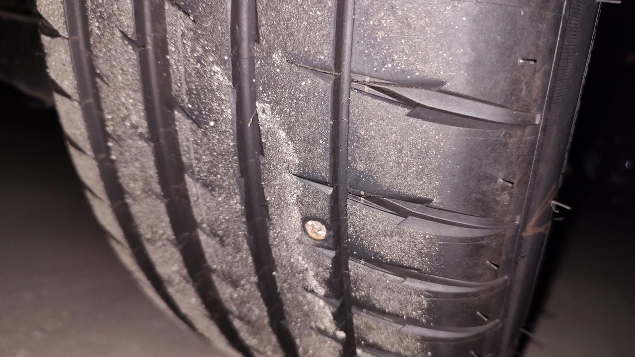 荣威RX5 请问车胎这个位置扎钉可以补吗？