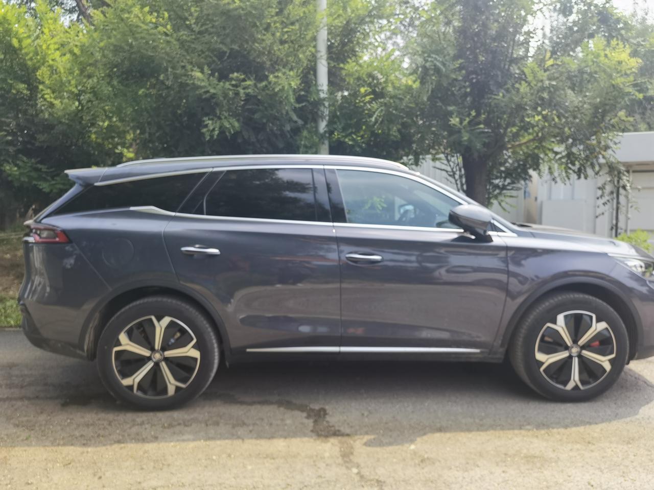2022唐EV,有矩阵式灯光吗? 2022唐EV,有矩阵式灯光吗?