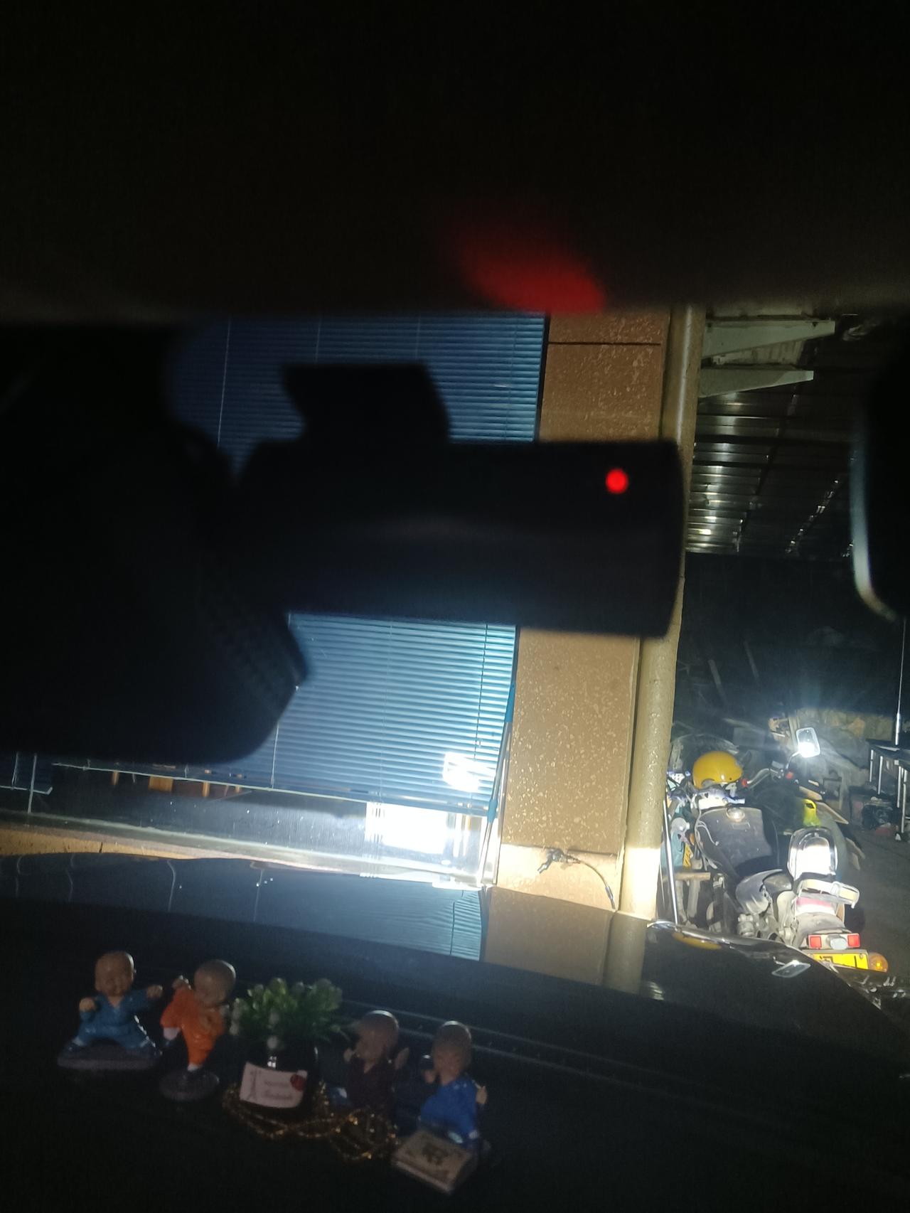 荣威RX5 今天突然发现送的行车记录仪坏了，难怪这几天车辆启动都没有提示了，（以前启动车辆会提示开始录像）现在都没有了，