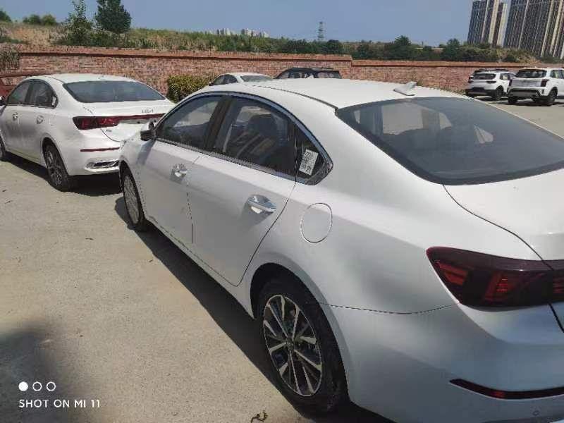 上个月6月20日买了起亚K3 1.5L时尚版，落地9.96万，保险:交强+商业3100 ，今天看网上说9万多就下来了，说
