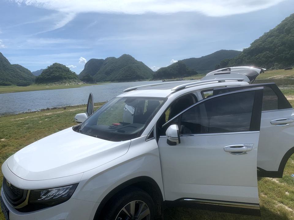 吉利豪越 这个车都是5000公里保养吗 换的什么机油呀 今天4s做了首保 让我往后5000公里保养一次 费用在5百多呢 