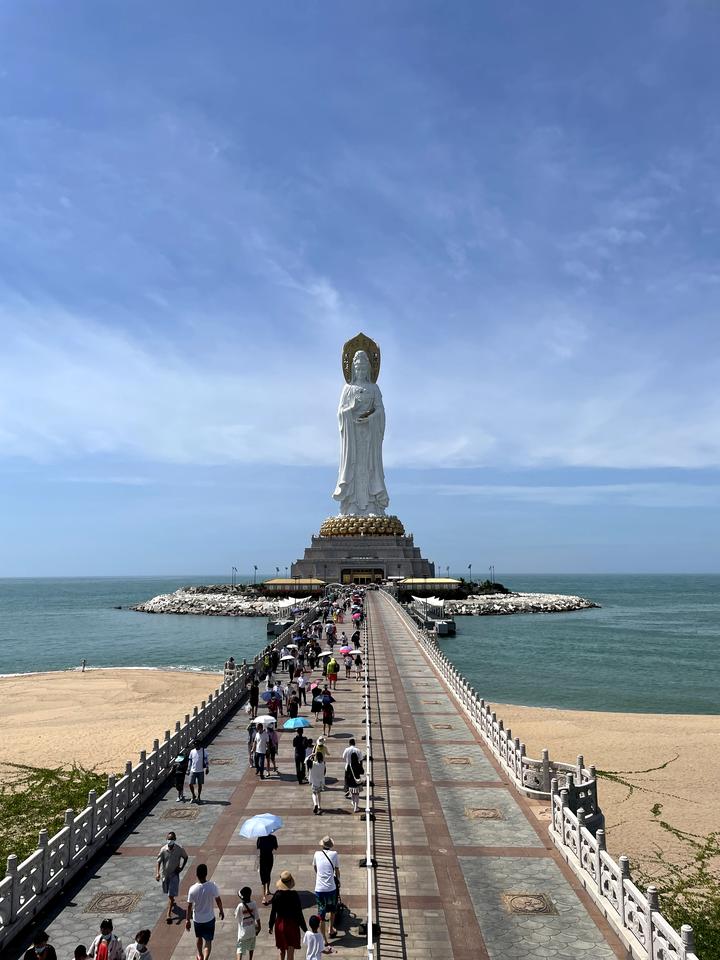 凯迪拉克XT6 各位XT6车主好，我想问一下XT6现在值得入手吗？各方面综合考虑！谢谢了