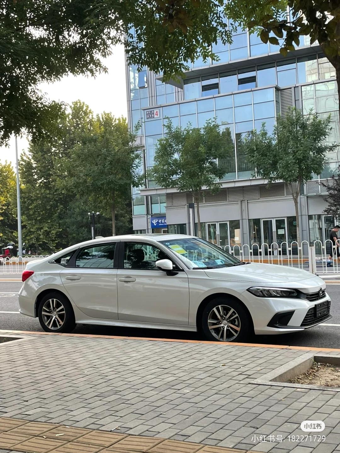 十一代思域你们的油耗是多少呢？最低油耗和平均油耗各是多少呢？对了，还有最高油耗是多少呢？欢迎大家分享讨论