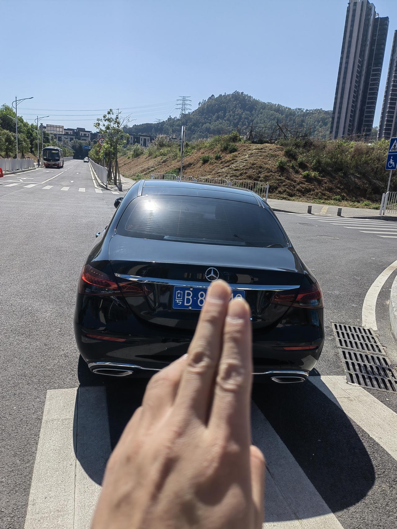 奔驰E级 全新奔驰2022年的车，出租有人要吗？奔驰E260l 出租，只有几千公里！