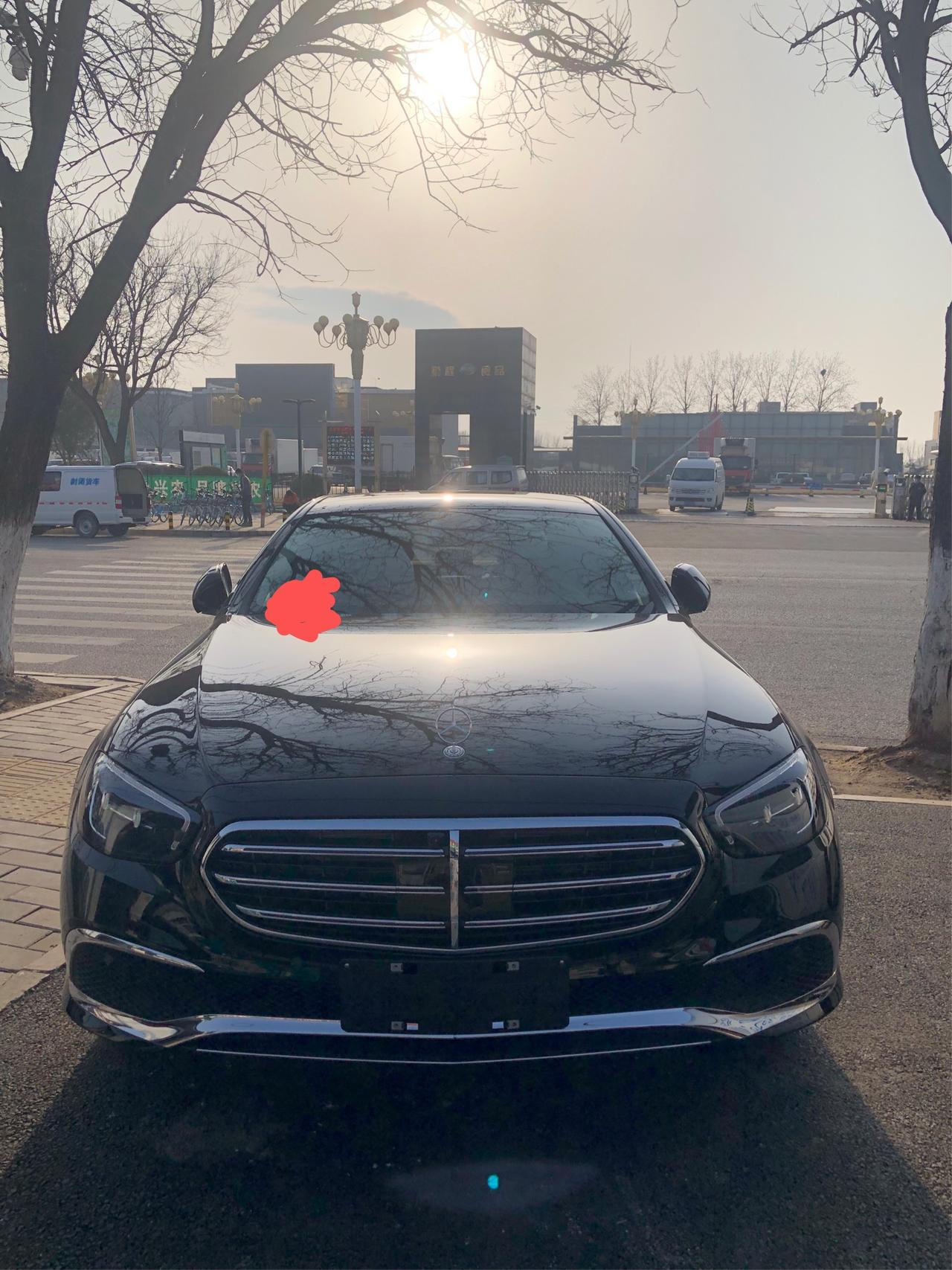 奔驰E级 E300L车主问大家一个问题，有没有遇到过起步给油会有响声的，不是内饰异响，去4S店里没有查出来