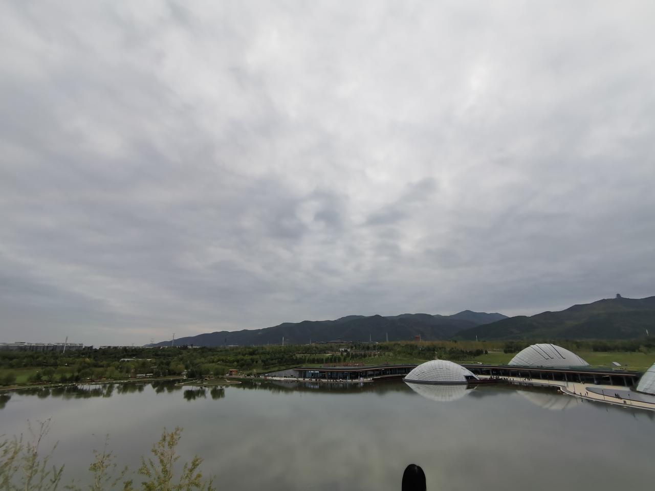 奔驰E级 E300豪华 52-53区间落地还能等到吗