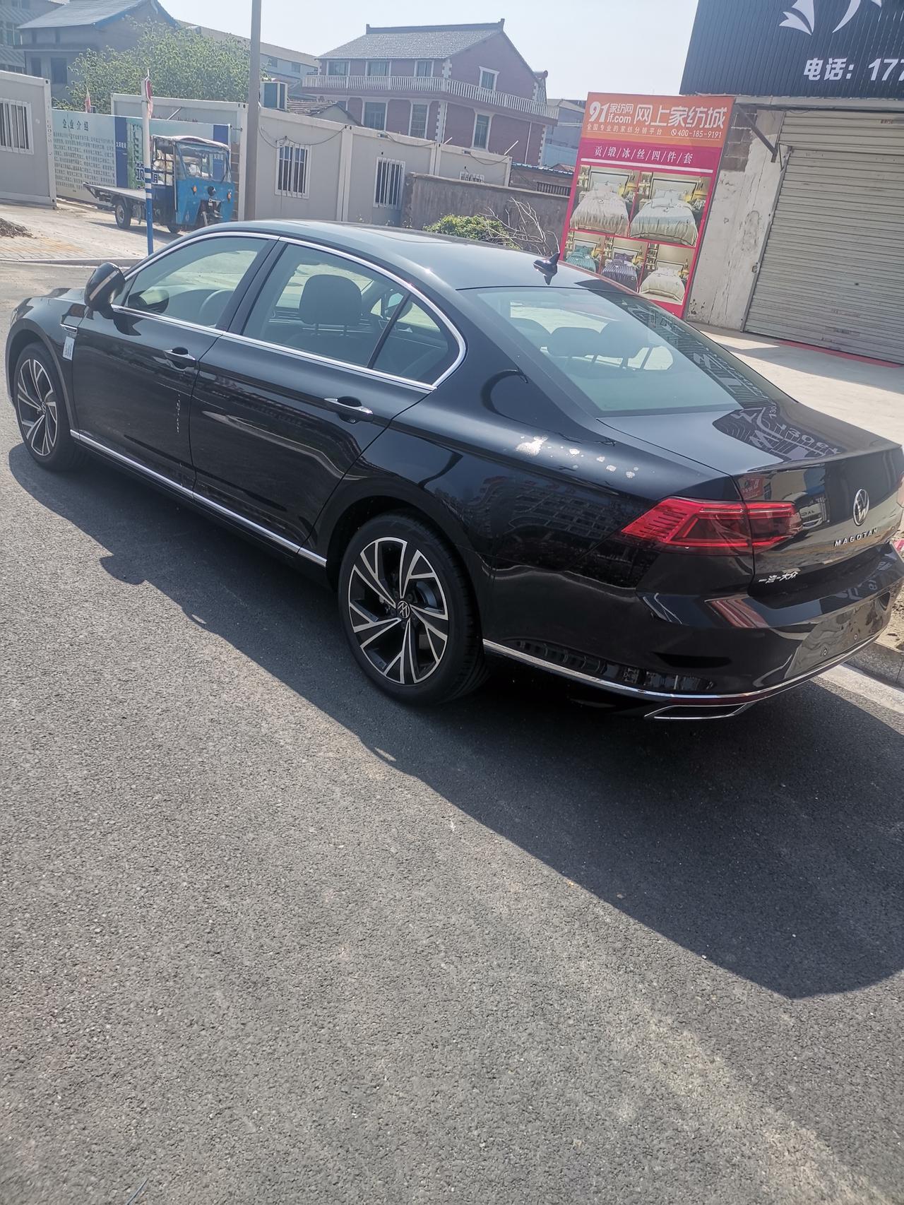 大众迈腾 这两个车，买来准备开七八年，舒适隔音，包括底盘三大件，哪个家用更好，质量更好一点。有懂行的，或者开过了解的，给