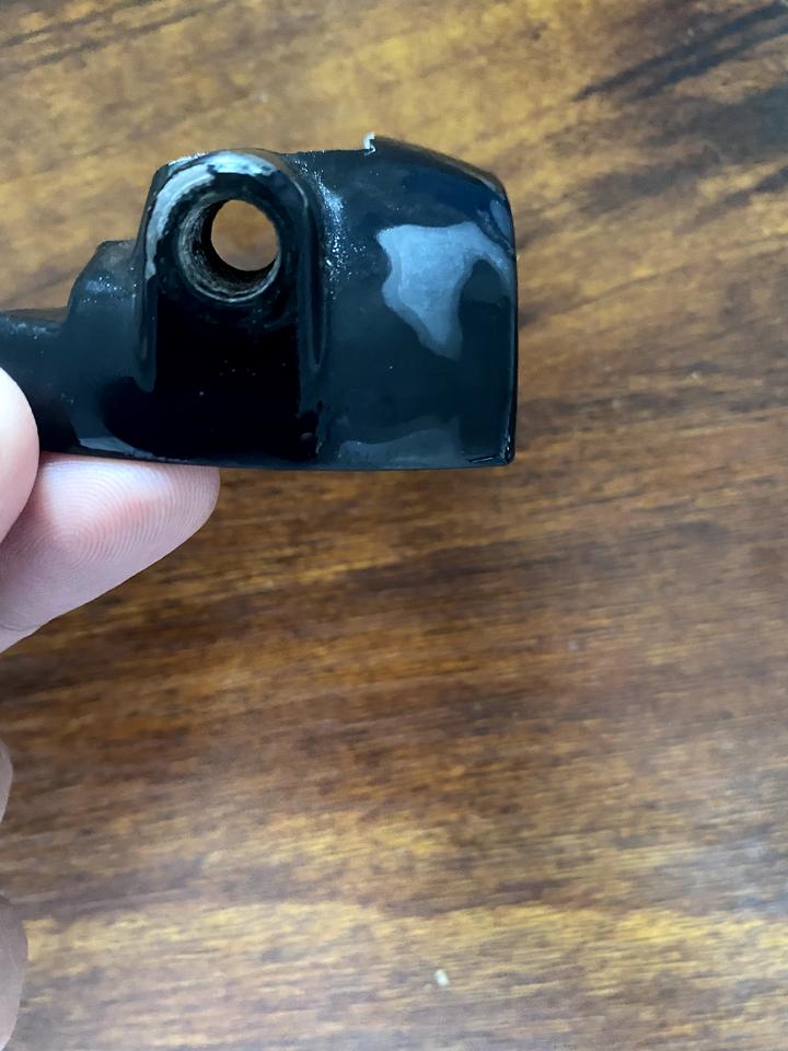 大众迈腾 有大神能认出来这个是车上的什么吗？