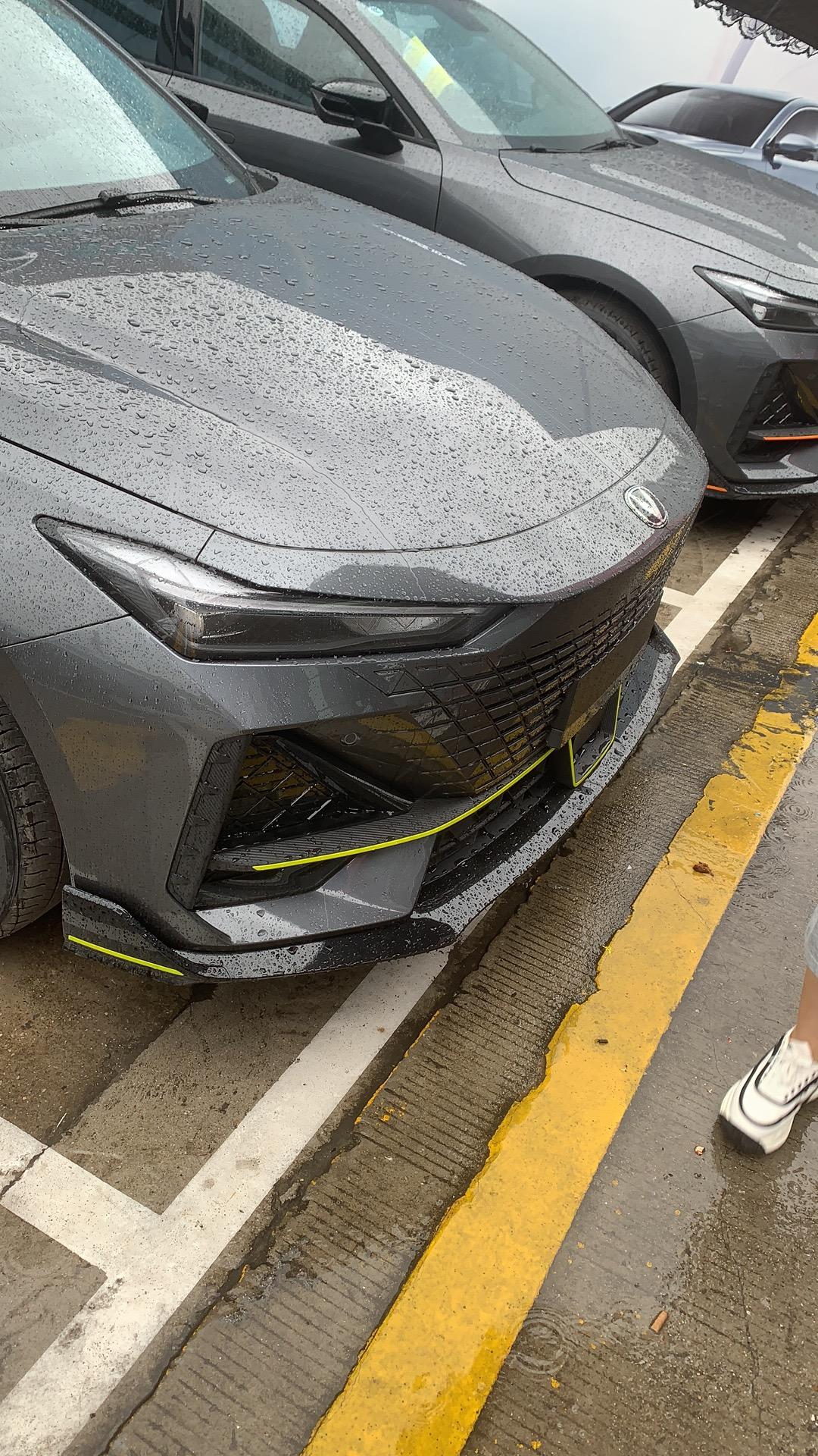 长安UNI-V 订车了 23岁 第一台车 分期下来135000 没包含利息