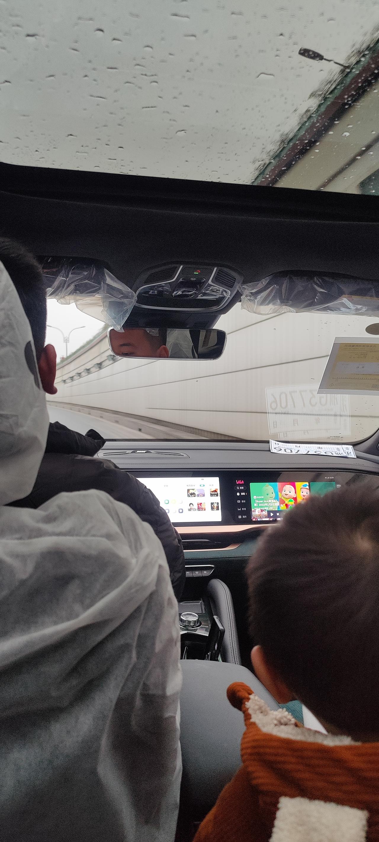 吉利星越L 今日刚提车，车友门有没有装饰实用好物推荐一下