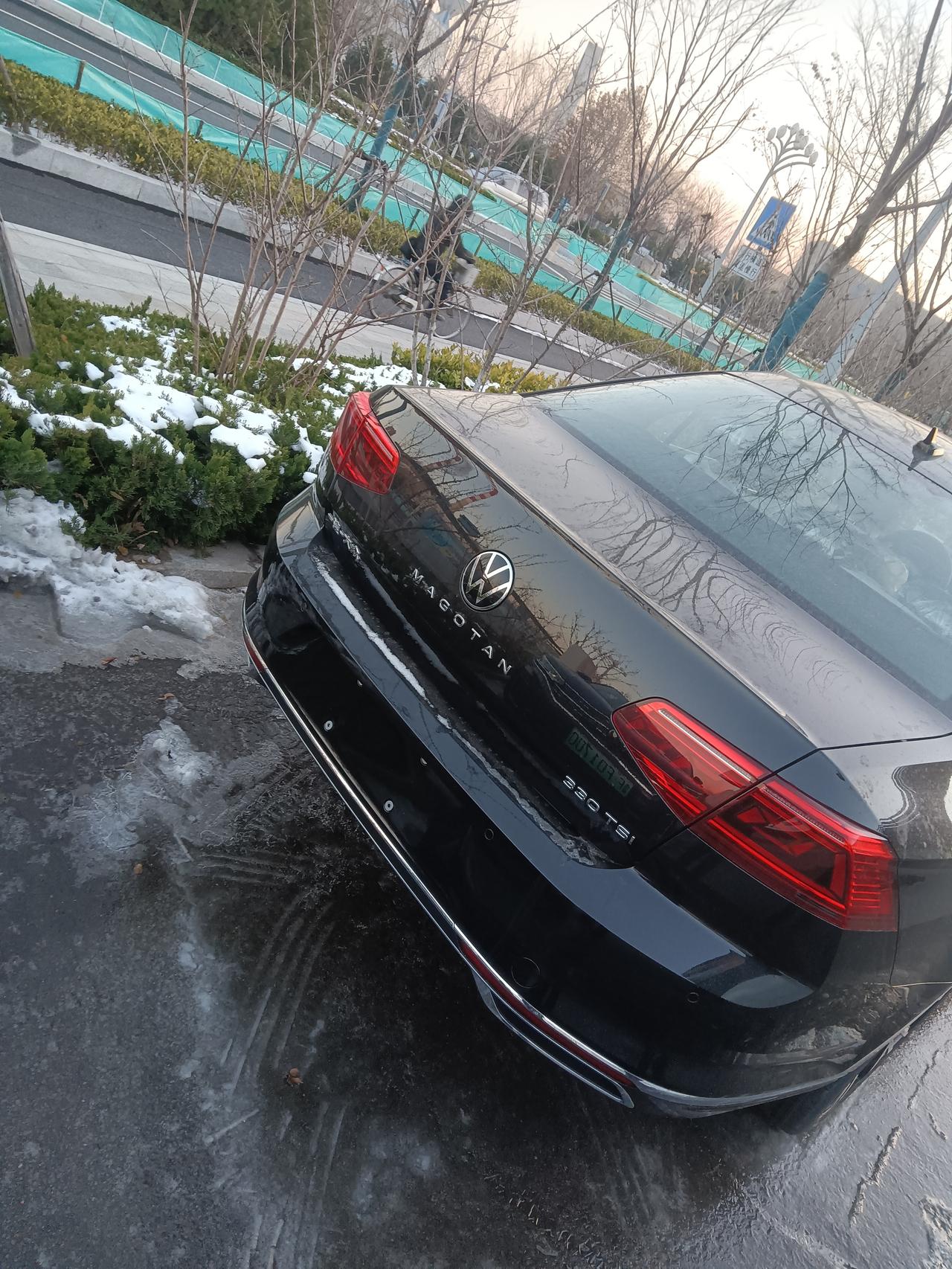大众迈腾 大佬些，我连了蓝牙音乐前进在15码左右声音就变小了是咋回事啊？