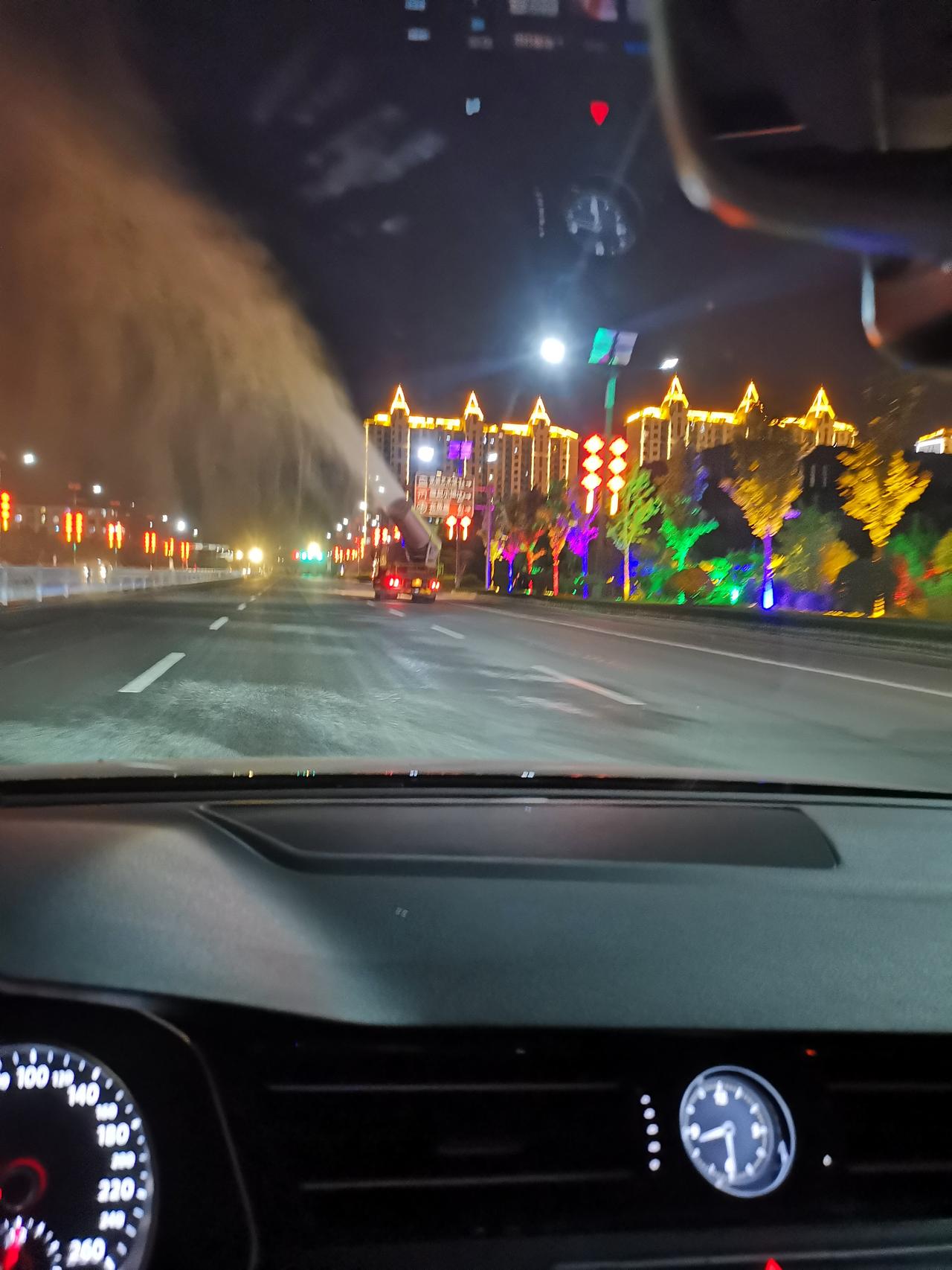 车圈里的朋友们，你们起步打方向的时候有咯吱声的异响吗迈腾现在问题这么多了吗？
