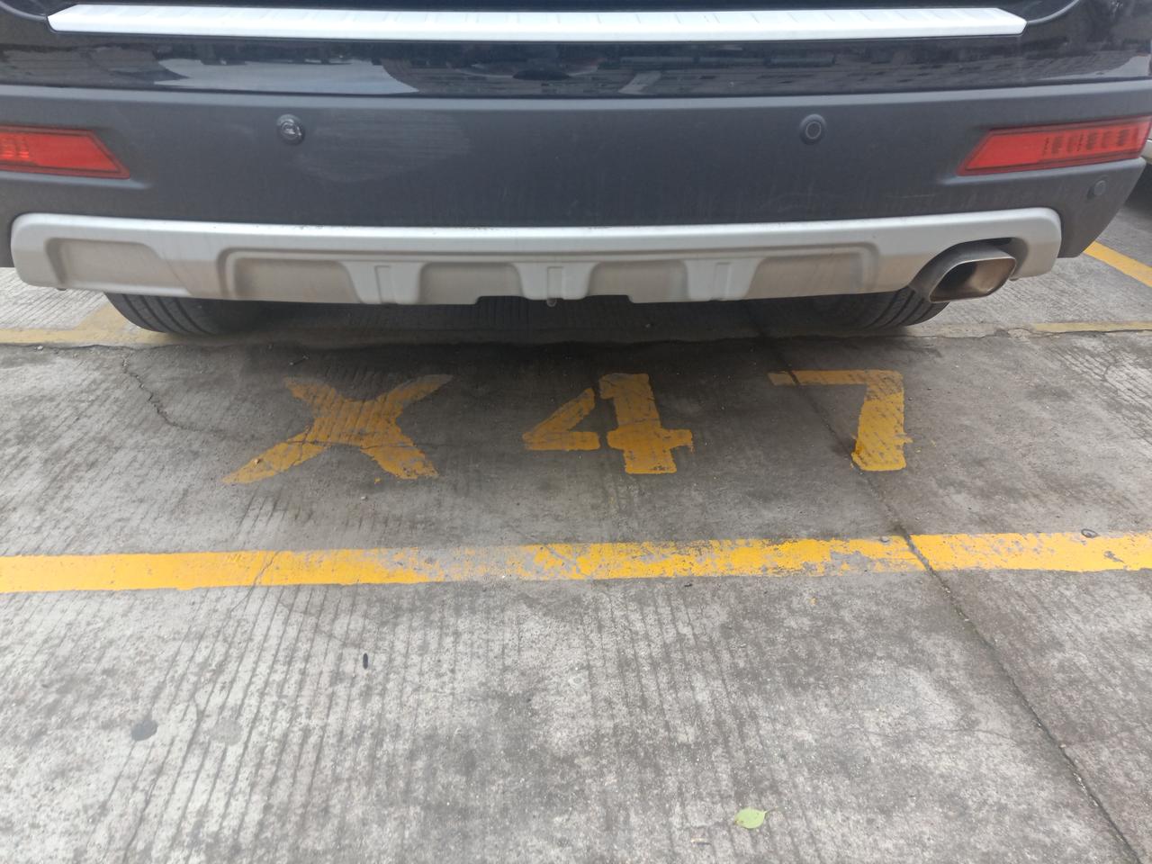 哈弗H6 这两个圆点是干什么用的？