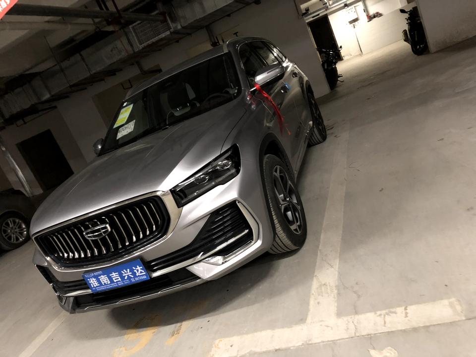 吉利星越L 这个不装挡泥板不行 下门边全是泥 车友吗有什么好的推荐链接！