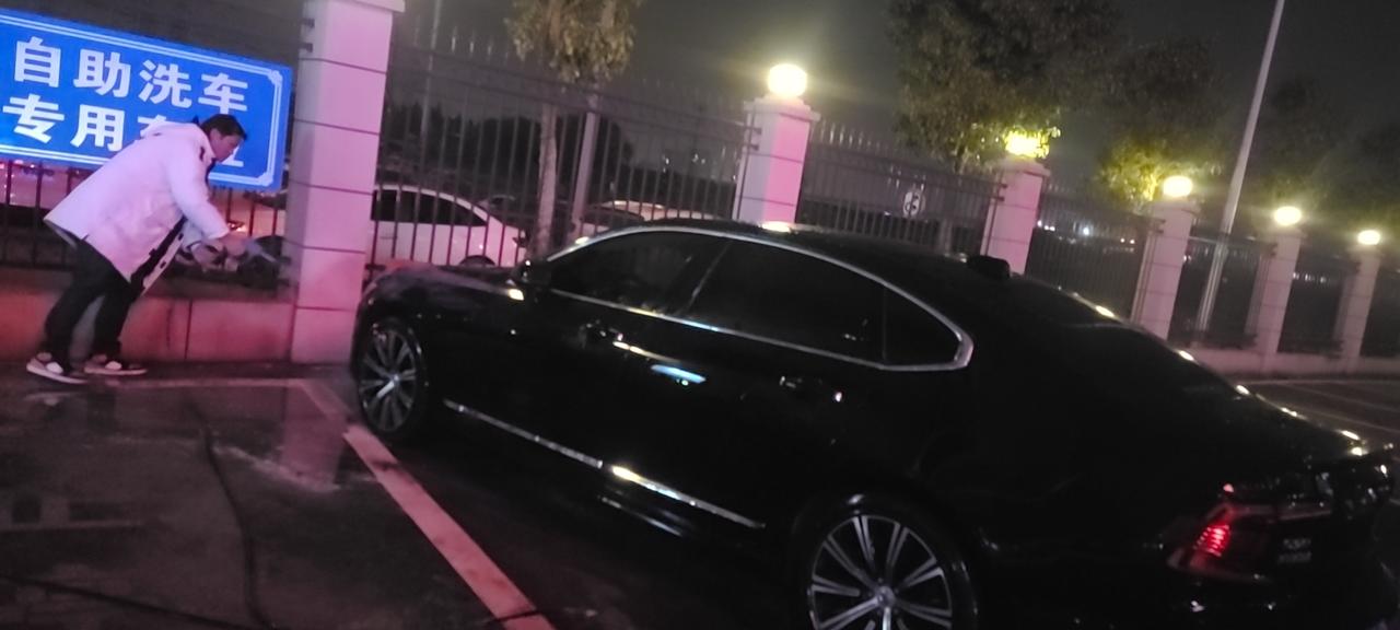 沃尔沃S90 s90致远可以升级360全景影像吗？标配只有倒车影像。
