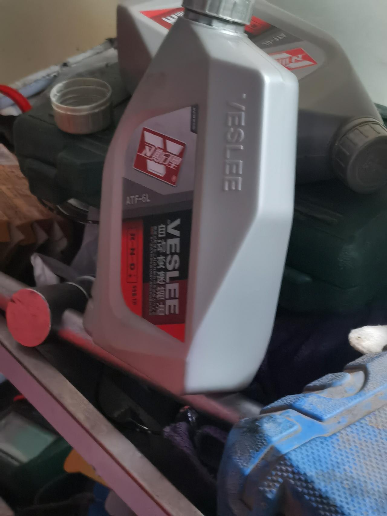 马自达CX-4 高速巡航时速一百公里，转速2200，2300左右，车子2.0的刚在朋友那里换了变速箱油，不是原厂的那种。