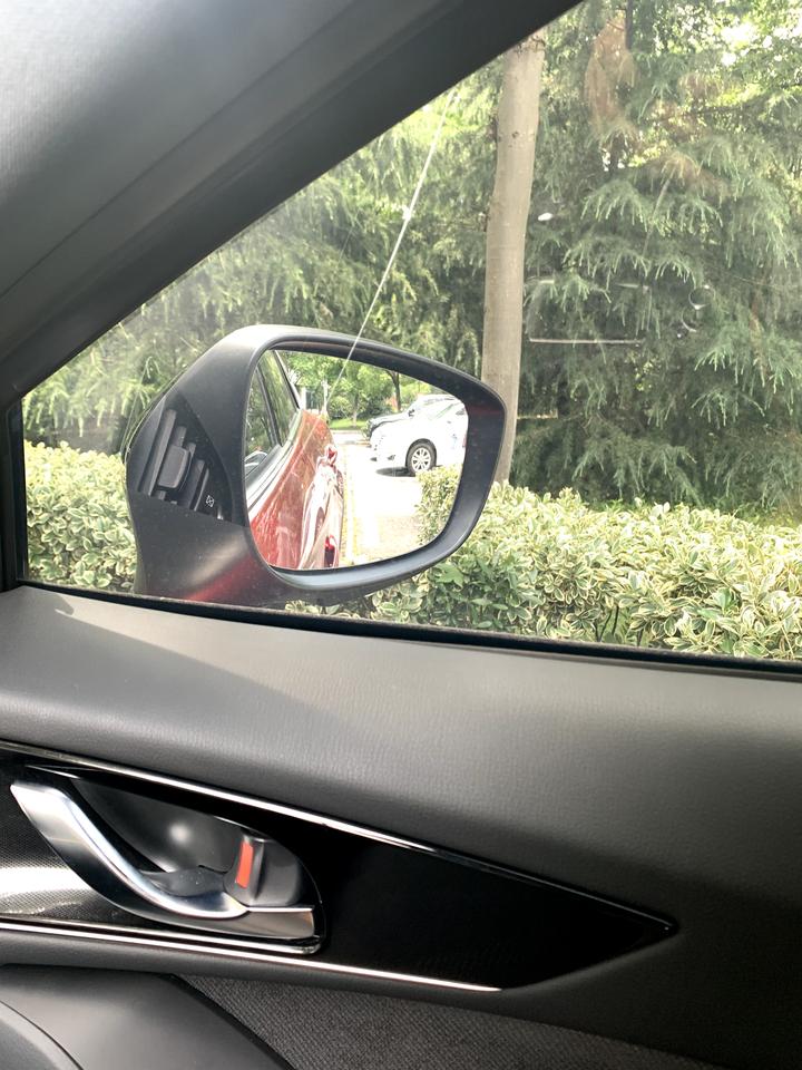 马自达CX-4 21款探索版 前段时间发现副驾边的后视镜折叠打开有异响。质保内今天去换了新的。但我换完失意了，想问一下大