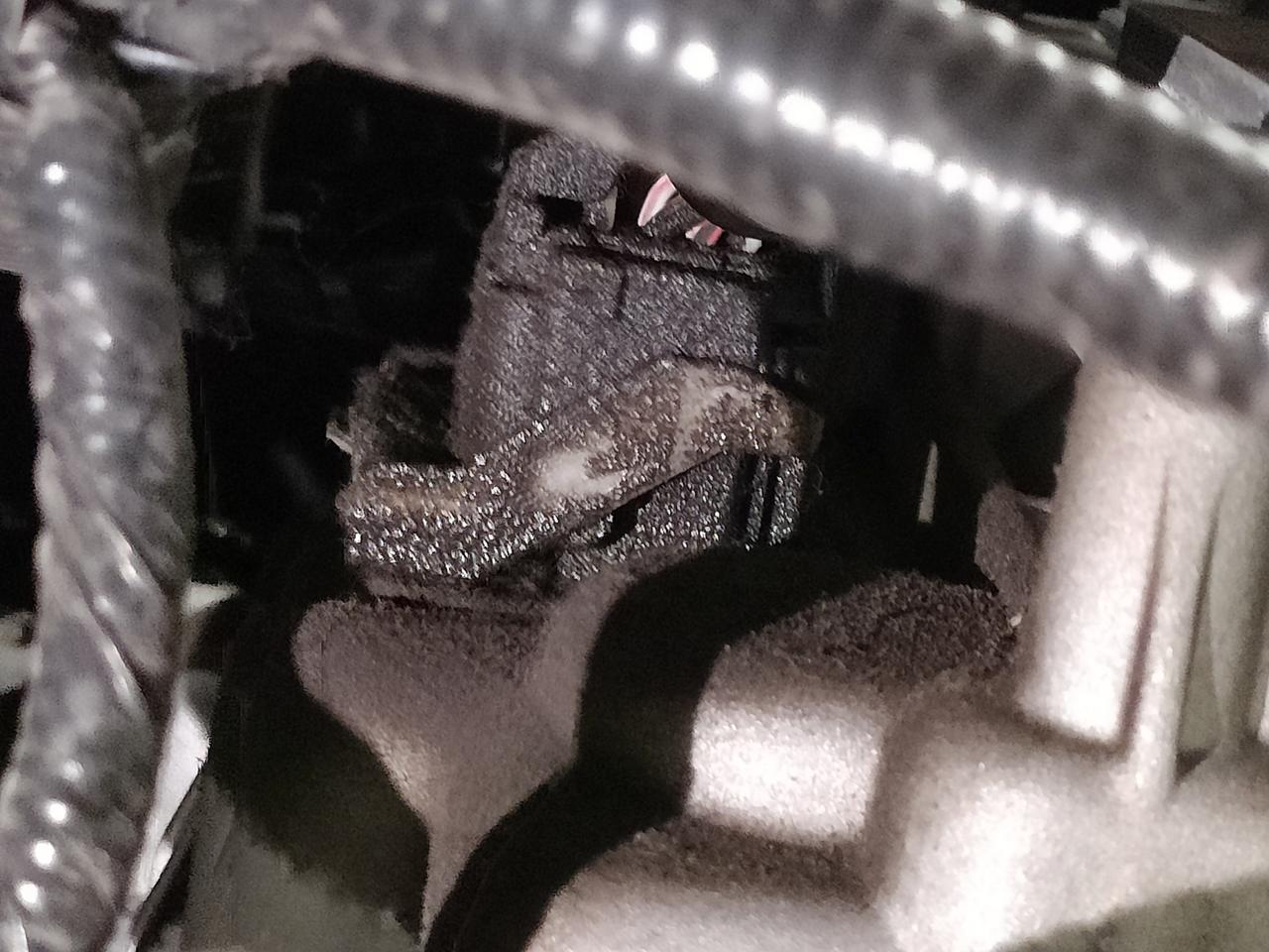长安CS55 PLUS 2021款CS55plus变速箱漏油，大家保养时候可以看看有没有这种情况。