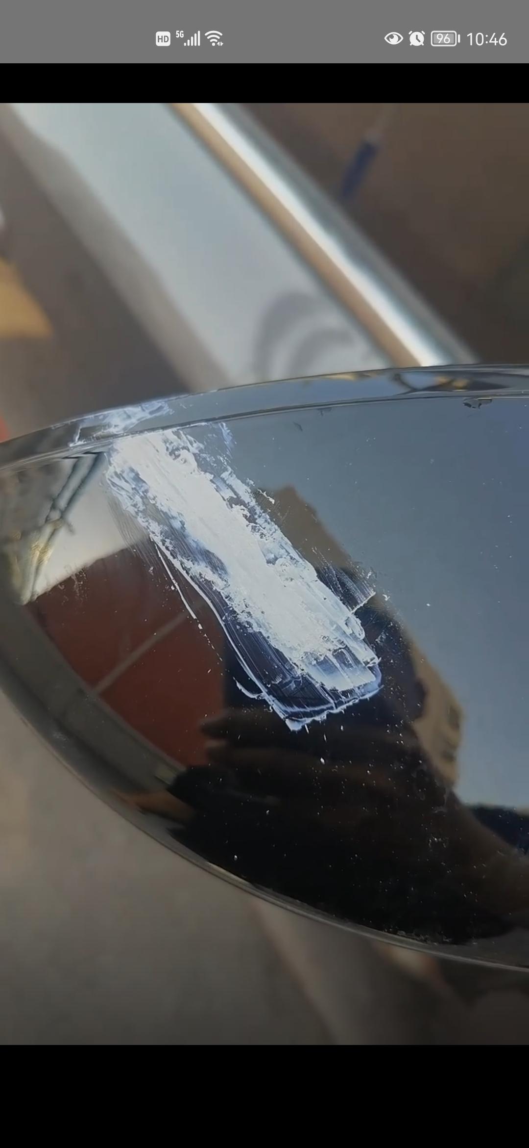 长安CS55 PLUS 后视镜被拉了个长深道，网上买的补漆套装，还行，补土也磨平了，就是喷漆时发现炫影灰的后视镜竟然是黑