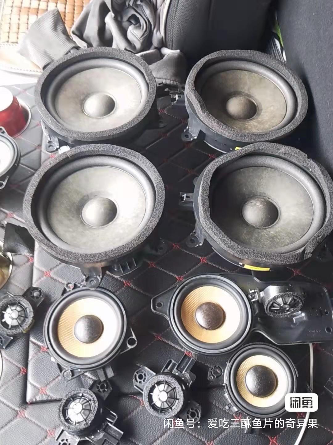 沃尔沃S90 一套S90新车拆机宝华韦健音响带功放能值多少钱？只有15个，后备箱里的4个没拆掉，新车拆下的没用过，前工作