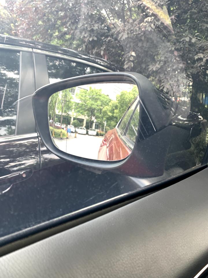 马自达CX-4 21款探索版 前段时间发现副驾边的后视镜折叠打开有异响。质保内今天去换了新的。但我换完失意了，想问一下大