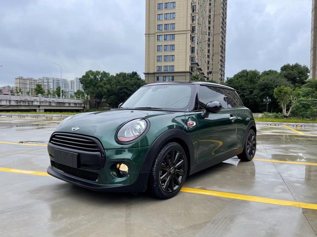 MINI 16年7月.公里58000 售价12w贵吗 二手车购买的时候应当注意什么  可以指导