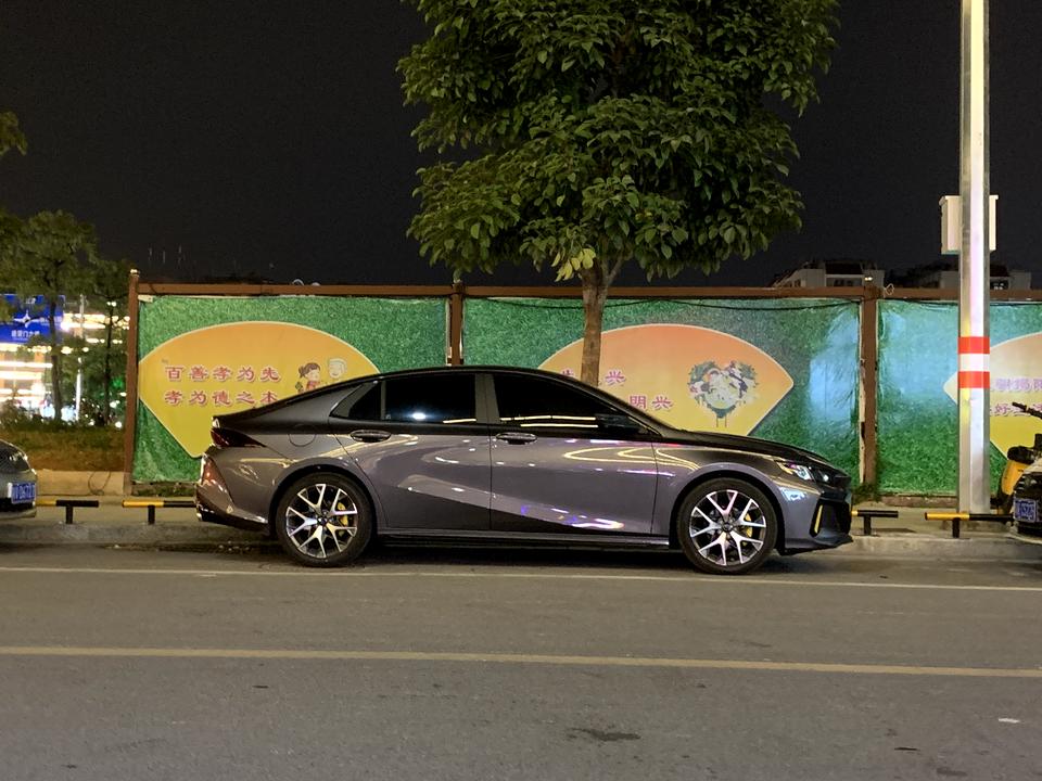 广汽传祺影豹 各位车友帮忙一件事今天晚上开车，车子开在路上会有吱吱吱的声音确定是轮胎发出来的（但不知道是哪边的轮胎）请问
