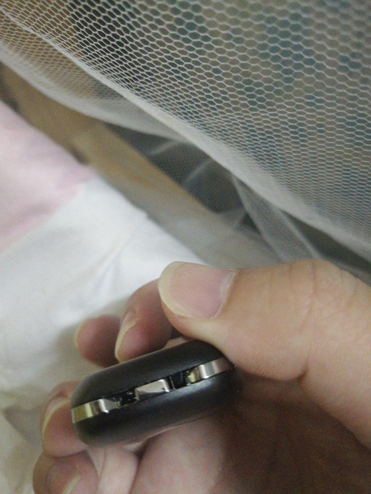 长安CS55 PLUS CS55P钥匙，怎么挂钥匙扣?。这孔半天挂不进去