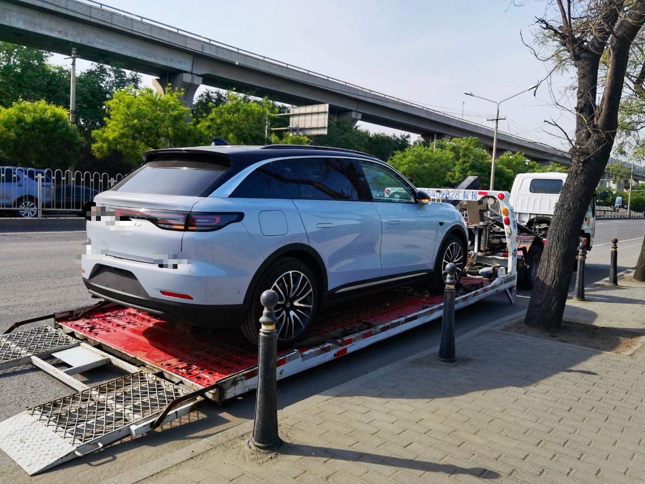 零跑零跑C11 提车不到10路上就GG了电机水泵故障查遍了所有的平台没找个同类型的毛病，大家怎么看。吃螃蟹没吃好被夹了