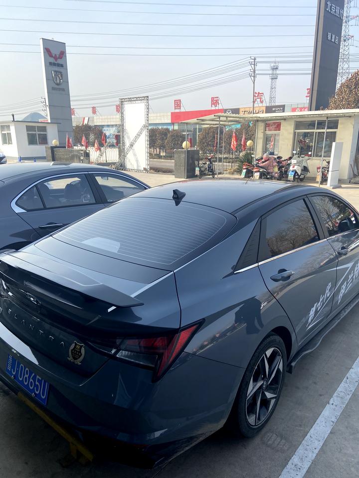 伊兰特精英款怎么把导航地图 音乐之类的弄在小屏幕上啊大神们