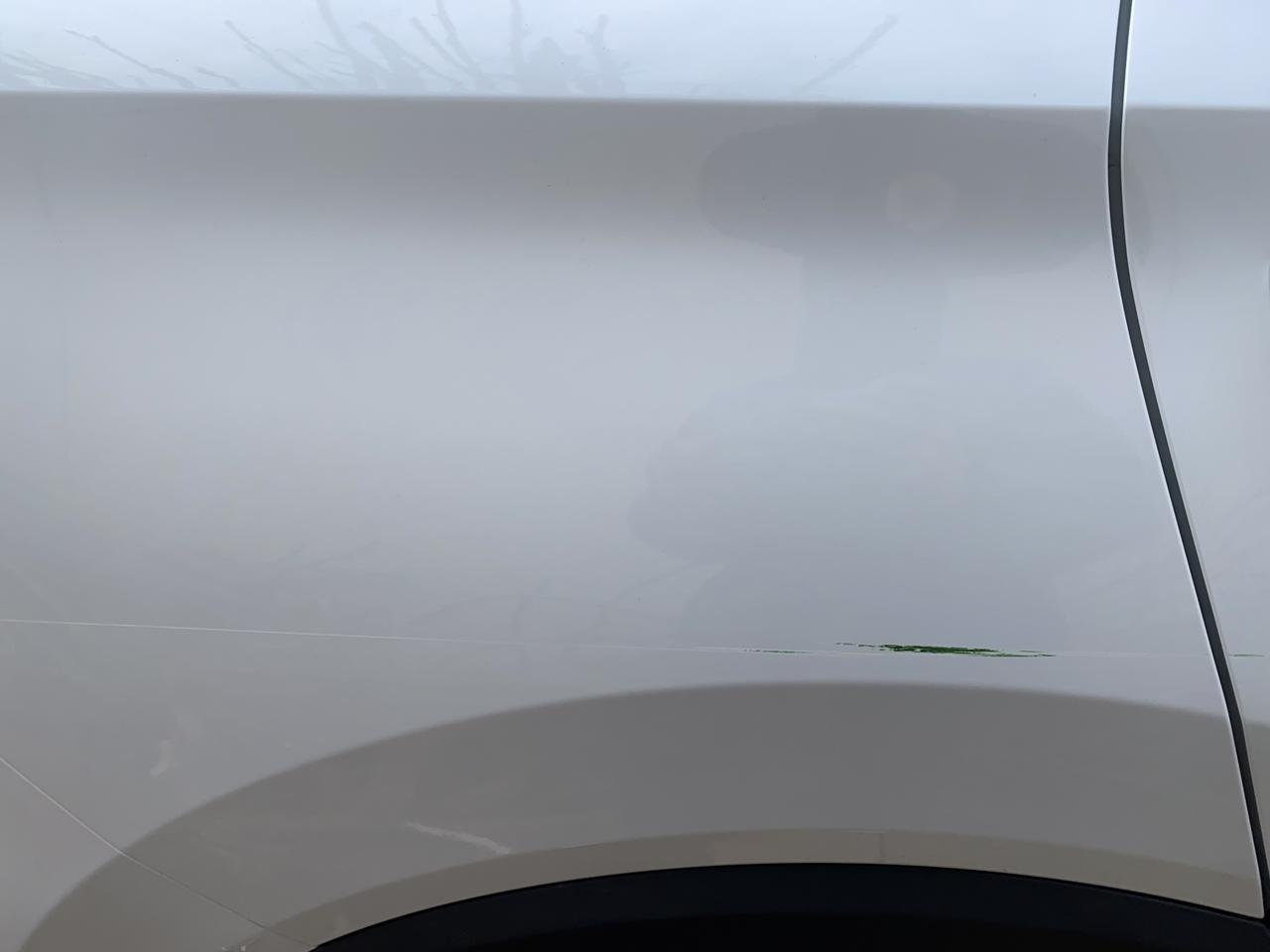 长安CS55 PLUS 一血 被垃圾桶刮了 还有绿色 这个怎么办啊 有什么办法修复下嘛