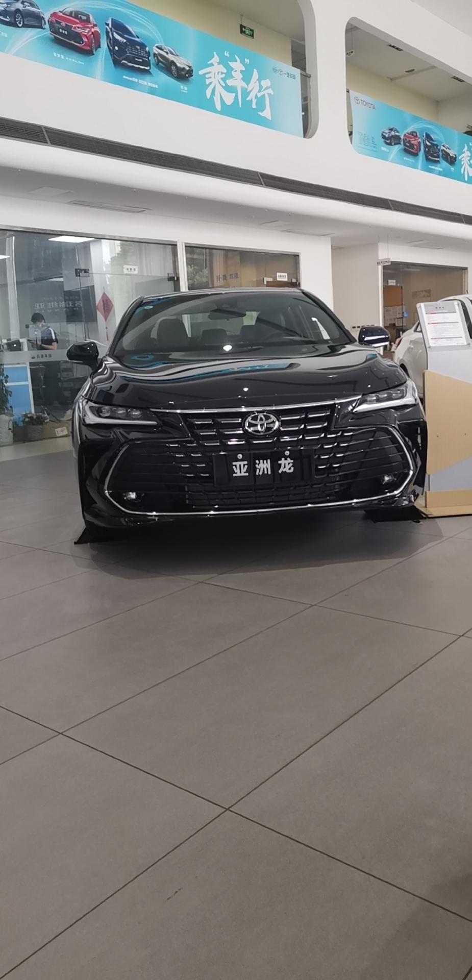 丰田亚洲龙 有没有买了2.0豪华后悔没上2.0尊享的？